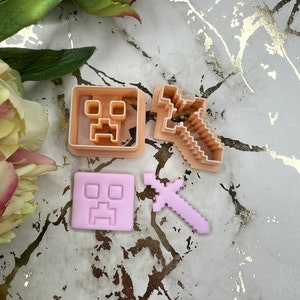 Klimmessen van polymeerklei en zwaard: 3D-geprint PLA