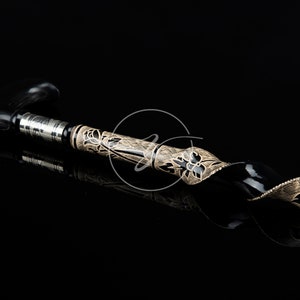 Handmade Twisted Cornel Wood Walking Stick: Classy Cane