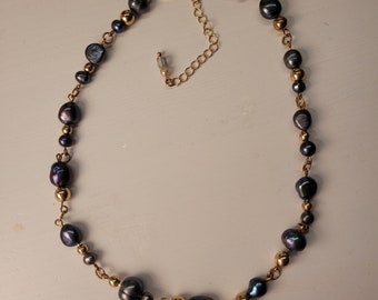 Halskette. Necklace made of natural pearls.