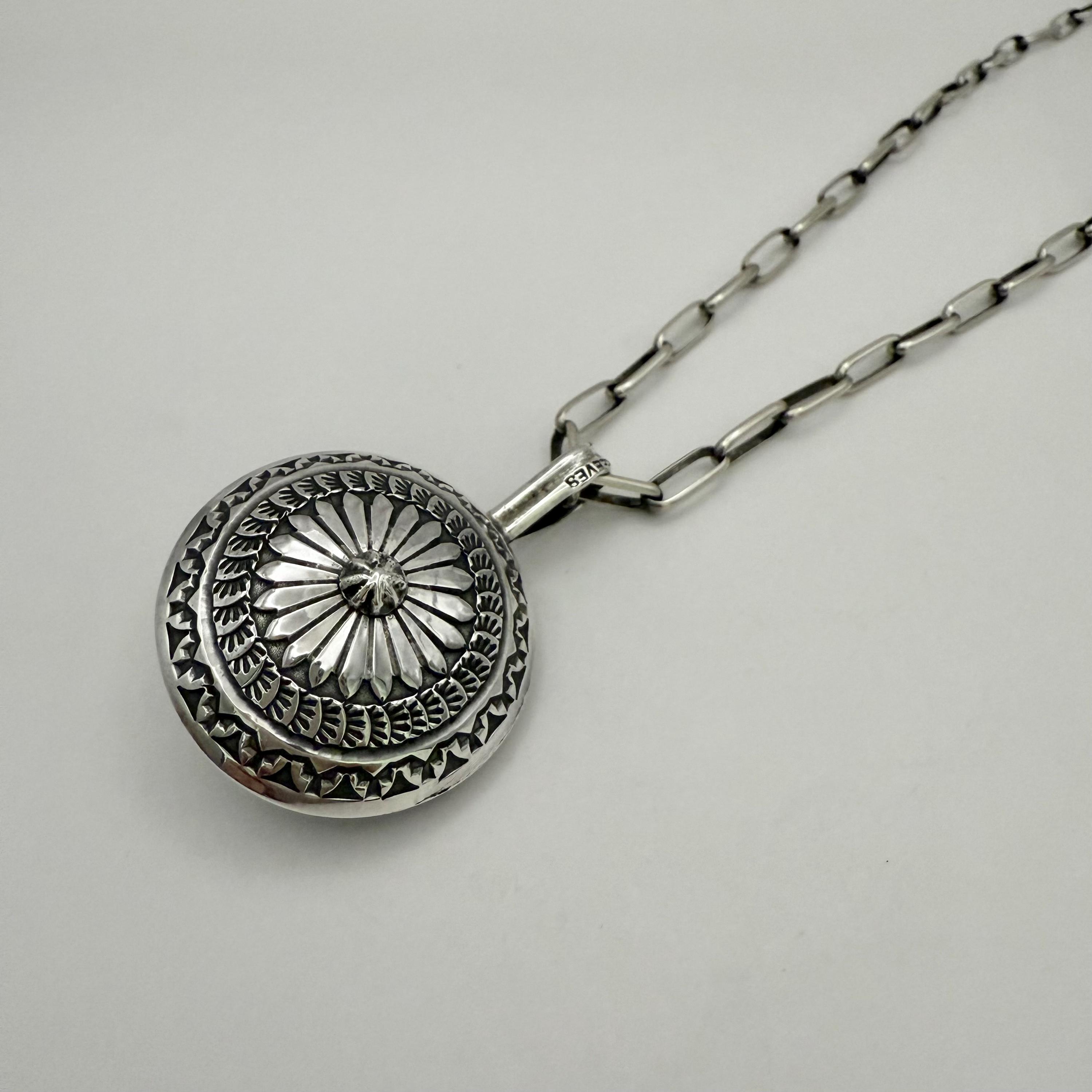 ネックレス・ペンダント Vintage Sunshine Reeves Pendant Sunshine Reeves Navajo Sterling Silver Concho Style Pendant