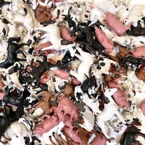 Vintage Miniature Farm Animals! Pigs, Horses, Cows, Sheep & More! Your Choice! Selling each Individually 0.85 cents each!