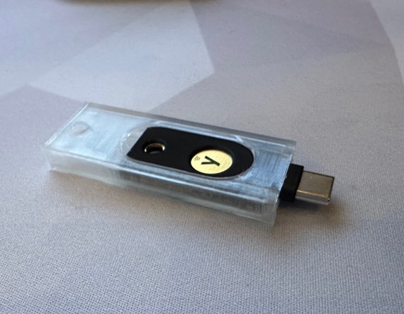 Yubikey 5C NFC Slideout Case/keychain 