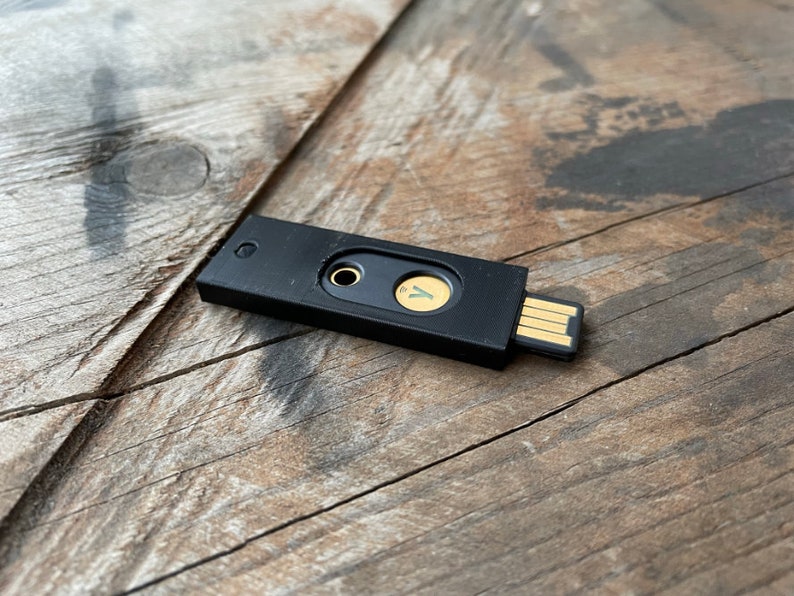 Yubikey 5 NFC Slideout Case/keychain Etsy