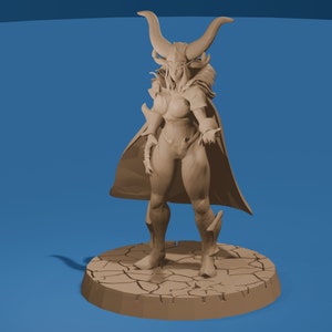 Dragon Queen Miniature / Fantasy Dragonkin Woman Figure