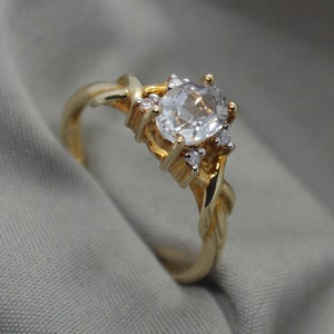 Mawi kunzite rings top