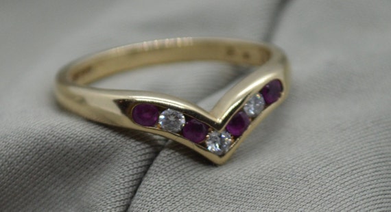 Stunning Vintage Ruby and Diamond Channel set Che… - image 3