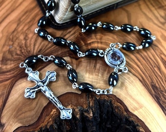 Rosario para coche de hematita negra, cuentas de madera de olivo, crucifijo de plata, recuerdo de Tierra Santa