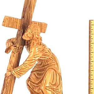 Jesucristo caminando con estatua de cruz, talla de 15&quot;, escultura cristiana religiosa, confirmación de la iglesia y primera comunión, regalo católico