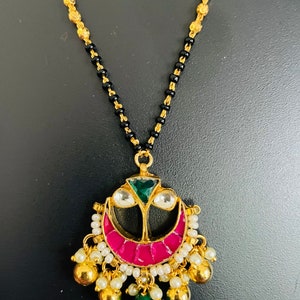 Pachi Kundan Mangalsutra with Pearl tassels/Pachi jadau kundan black bead necklace