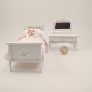 Letto singolo in miniatura per casa delle bambole in legno - doppio - Bianco - scala 1:12
