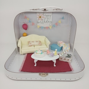 Suitcase Dollhouse, Mini Suitcase Dollhouse, Dollhouse Travel Case, Dollhouse Furniture, Birthday Party, Doll Living Room, 1:12 scale