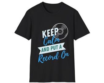 Blijf kalm en leg een record op uniseks softstyle-T-shirt
