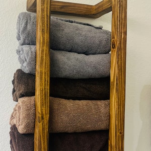 Autumn Alley Rustic Farmhouse Towel Rack - Rustic Inlaid Wood and Matte  Black Towel Bar