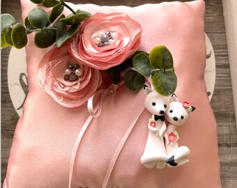 Almohada para anillos de boda color rubor con adorno de flor y zorro hecho a mano