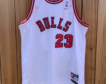 Vintage 90s Nike Chicago Bulls Michael Jordan number 23 Jersey Size XXL