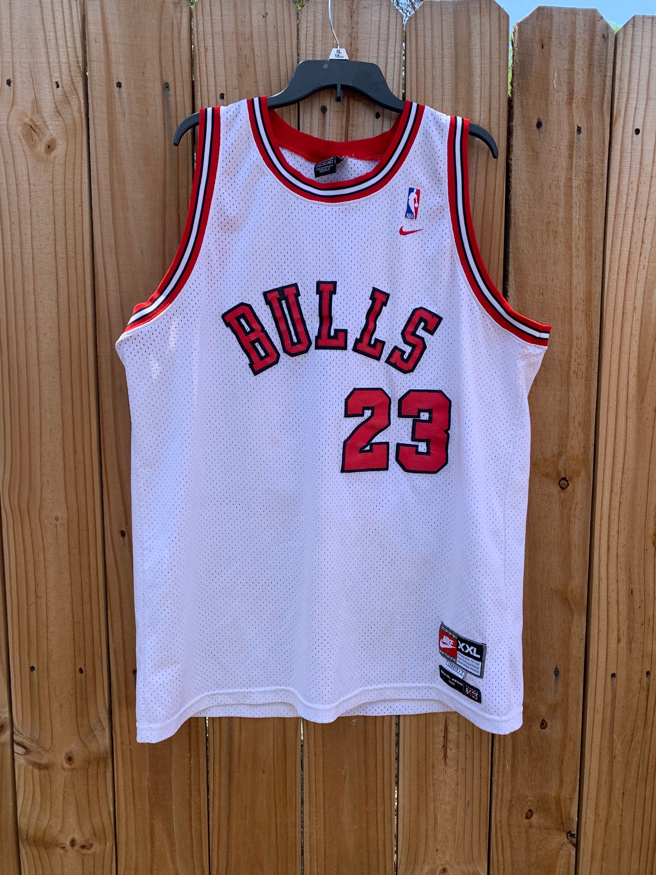 1990s Michael Jordan Chicago Bulls Basketball Jersey – WyCo Vintage