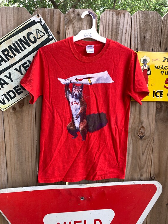 Vintage Y2K Rally Squirrel St Louis Cardinals T-sh