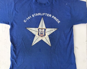 Vintage 80s C-141 Starlifter Pride Air Force Distressed T-shirt Size L