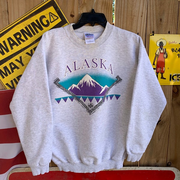 Vintage 90s Alaska Sweatshirt Size M