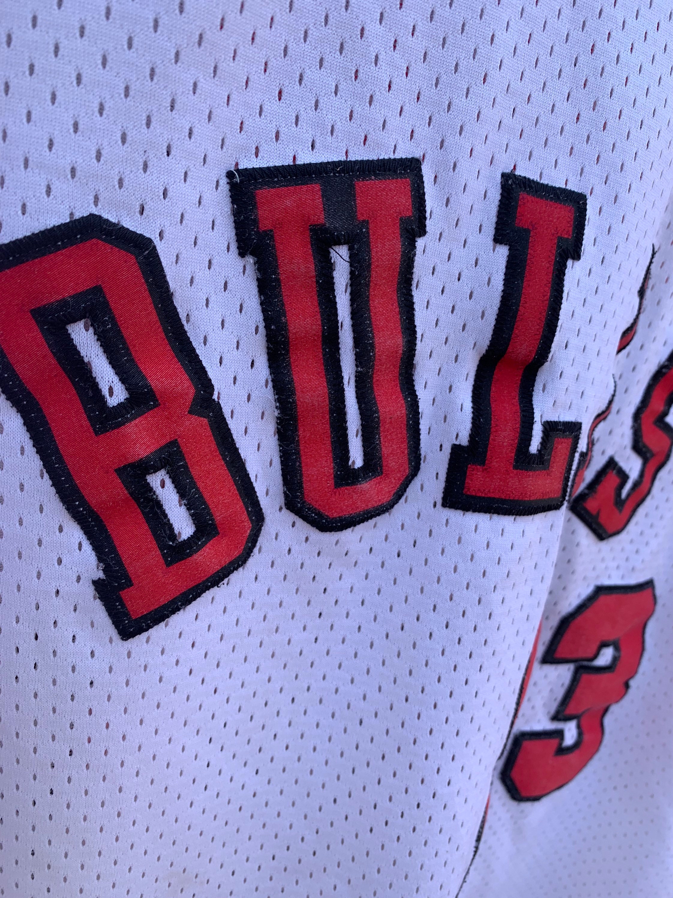 VINTAGE 90S NIKE CHICAGO BULLS JORDAN #23 JERSEY Made in Korea SIZE M