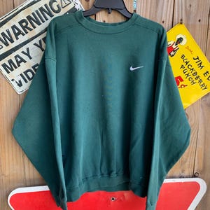 Vintage 90s Nike Green Crewneck Sweatshirt – Distressed