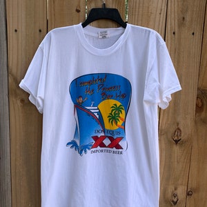 Camiseta vintage importada da cerveja Dos Equis, tamanho L. Completei o Princess Bar Hop!