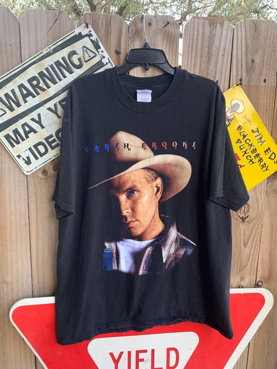 Vintage 90s Garth Brooks Country Music Concert Tour Tshirt Size XL