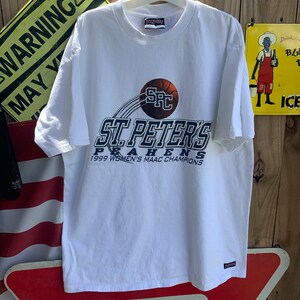 Vintage 1999 St Peters Peahens MAAC Champions T-shirt dames maat XL van JanSport