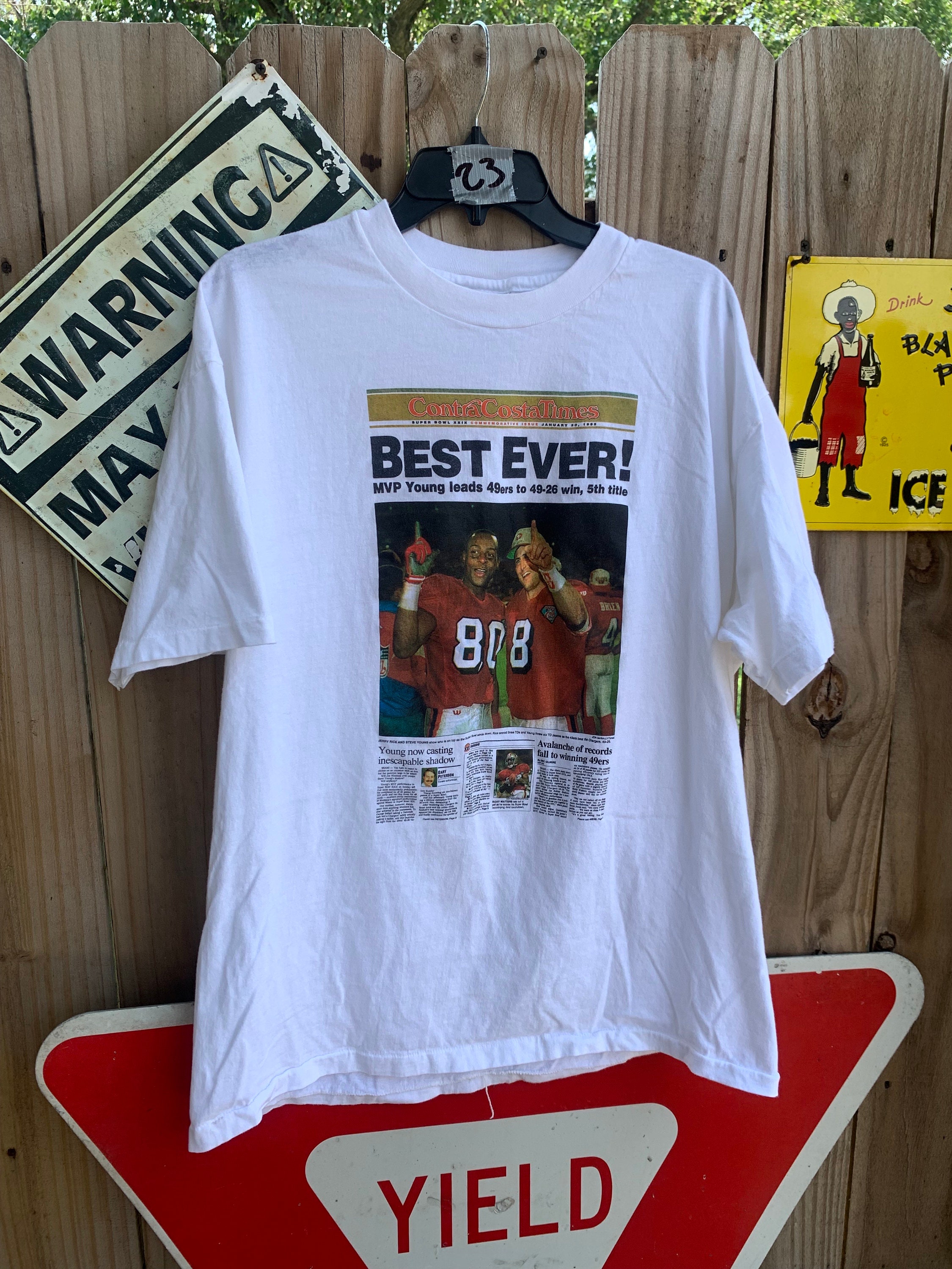 1989年新聞記事デザイン NFL SF 49ers Tシャツ 未使用 Mサイズ 1989年新聞記事デザイン NFL SF 49ers Tシャツ 未使用 Mサイズ