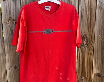 Vintage Y2k Nike Rot Tshirt Größe L Tee Sport Straße Abnutzung