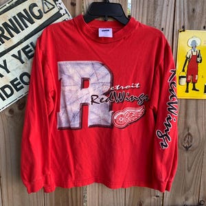 Vintage Y2K Detroit Red Wings NHL Red Long Sleeves Shirt Size 10/12