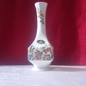Vintage Aynsley Cottage Garden flower vase. Made in England, Fine English Bone China