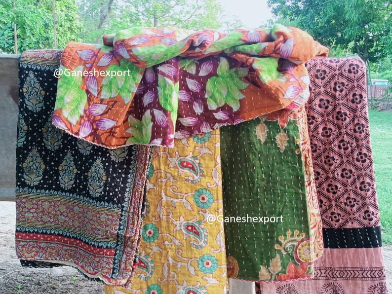 Old Vintage Assorted One Piece, Handmade Reversible Blanket Throw, Kantha Quilt, Cotton Fabric Bohemian Quilt, Quilting Bedcover zdjęcie 7