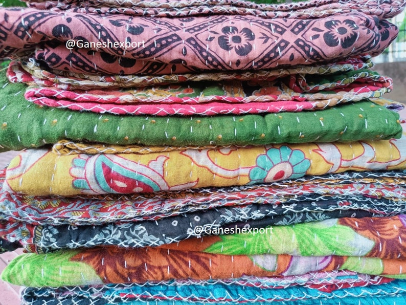 Old Vintage Assorted One Piece, Handmade Reversible Blanket Throw, Kantha Quilt, Cotton Fabric Bohemian Quilt, Quilting Bedcover zdjęcie 8