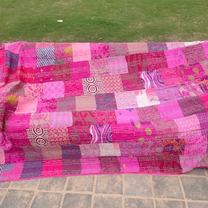 Bohemian Patchwork Quilt Kantha Quilt Handmade Vintage Quilts Boho King Size Bedding Throw Blanket Bedspread Quilting Hippie Quilts For Sale Pink