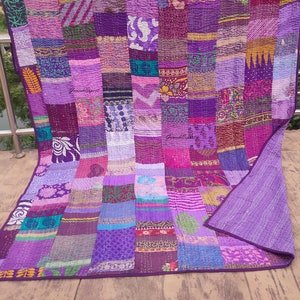 Boho Patchwork Quilt Kantha Quilt Handgefertigte Vintage Quilts Boho King Size Bettwäsche Überwurf Decke Tagesdecke Quilting Hippie Quilts zum Verkauf Purple