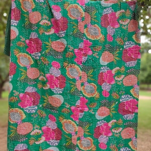 Indian Quilts Cotton Handmade Fruit Print Kantha Quilt Kantha Throw Blanket Bedspread Twin/King  Size Quilt