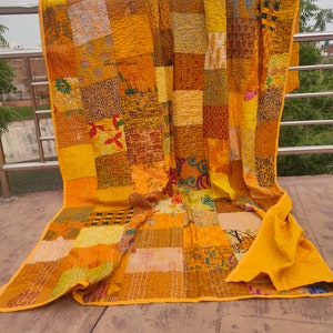Colcha de retazos bohemia, colcha Kantha hecha a mano, colchas vintage bohemias, tamaño doble, manta, colcha acolchada hippie de 89.8 x 59.8 in Yellow