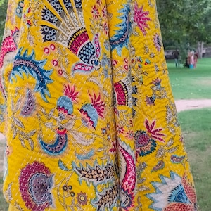 Indian Handmade Kantha Quilt Bedspread Throw Organic Cotton Blanket and Bed cover Bohemian Quilt for sale