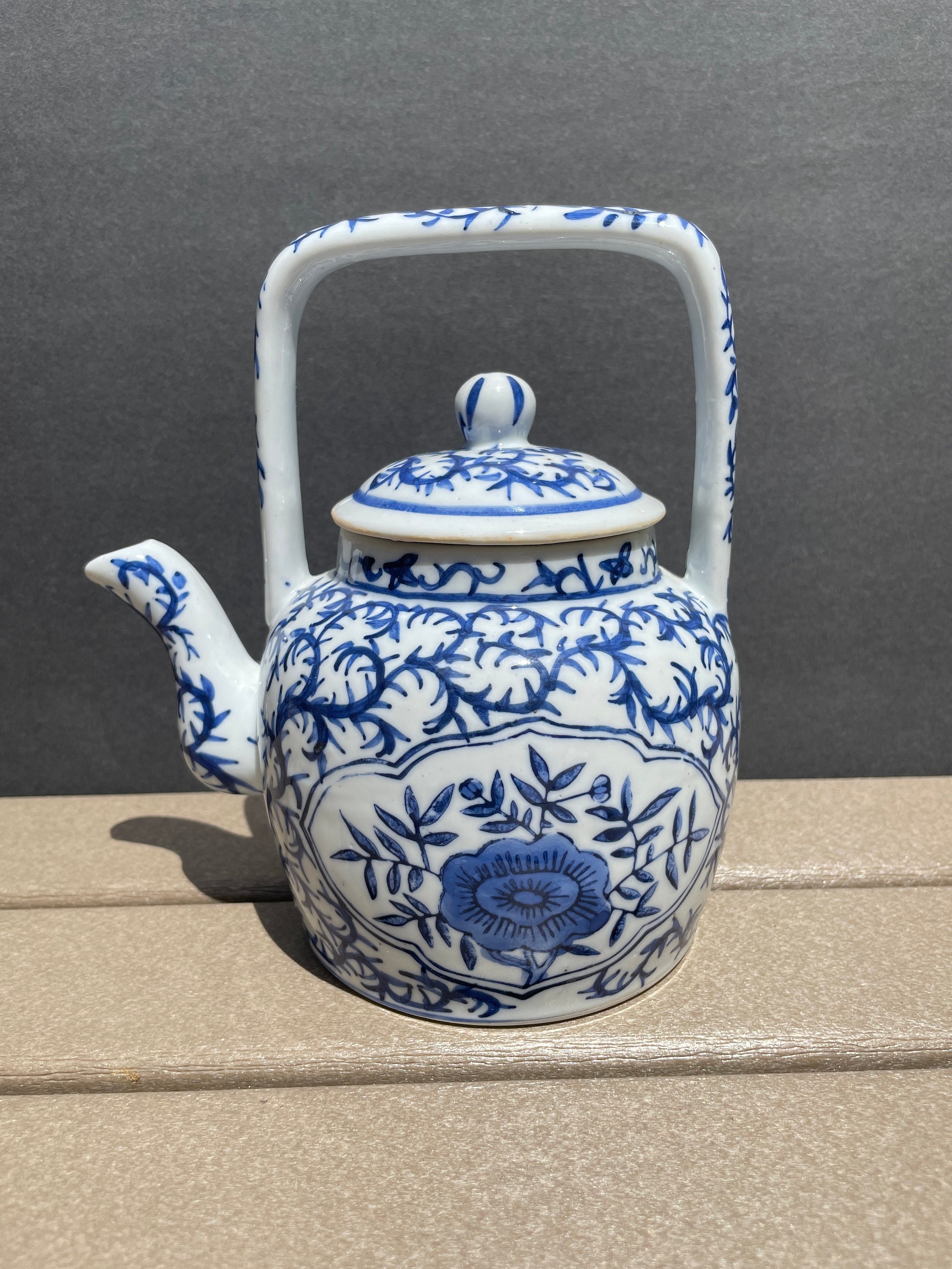 Blue & White Chinese Teapot/ Cute Personal Size Liling China Tea Pot With  Reseased Lid/ Small Pretty Floral Designed Ceramic Teapot 