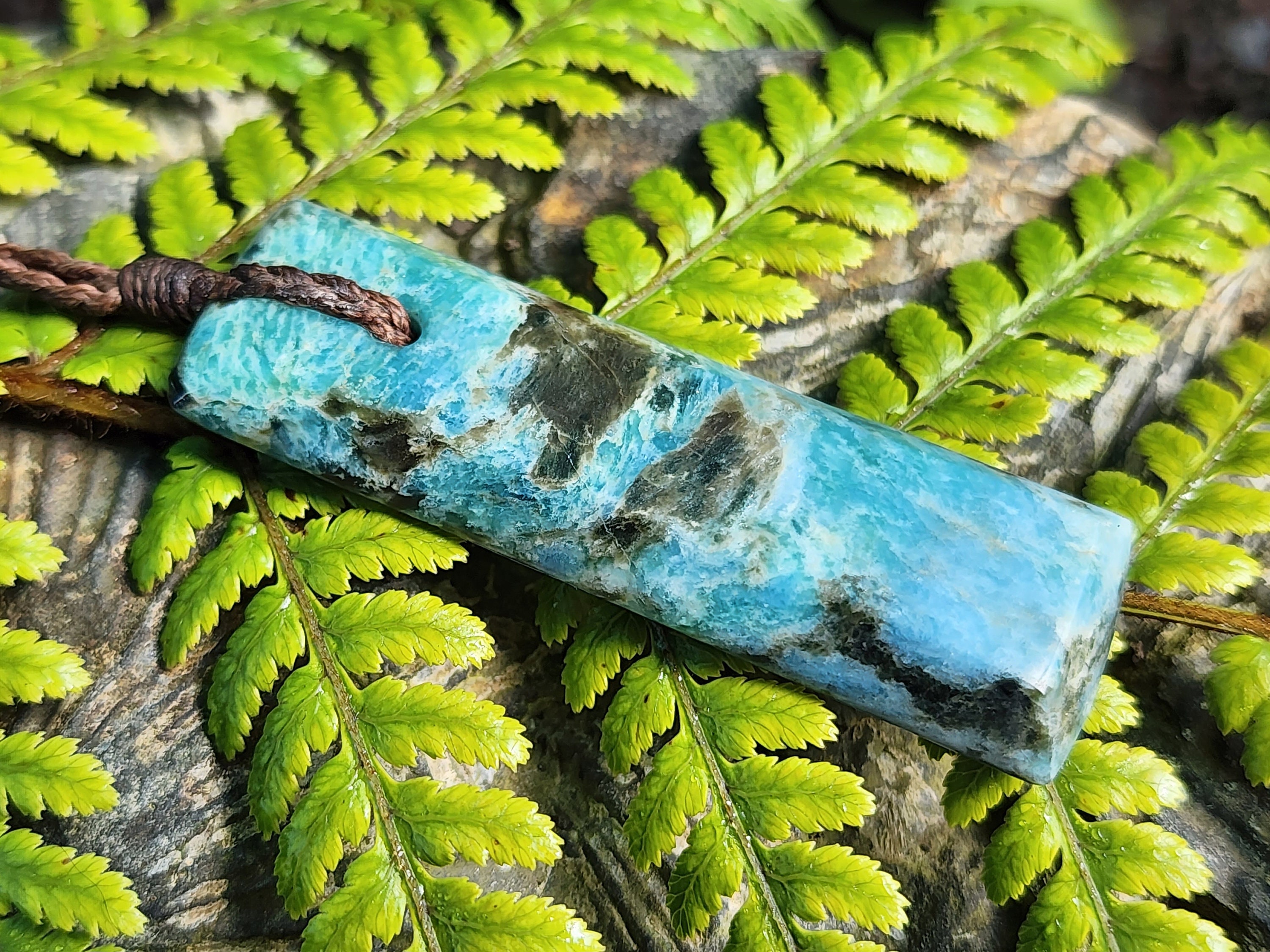 Rare New Zealand Aotea Pendant