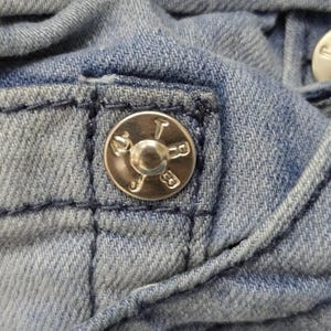 True Religion Geno Relaxed Slim Jeans Boys 12 Blue Distressed Denim Youth Pants zdjęcie 4