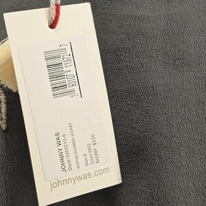 Chaqueta Johnny Was para mujer, talla S, gris, de seda, bomber, bordada, con forro y bolsillos. imagen 8