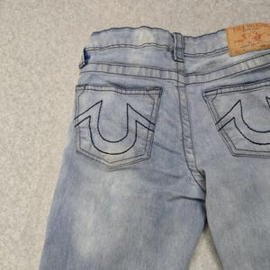 True Religion Geno Relaxed Slim Jeans Boys 12 Blue Distressed Denim Youth Pants zdjęcie 19