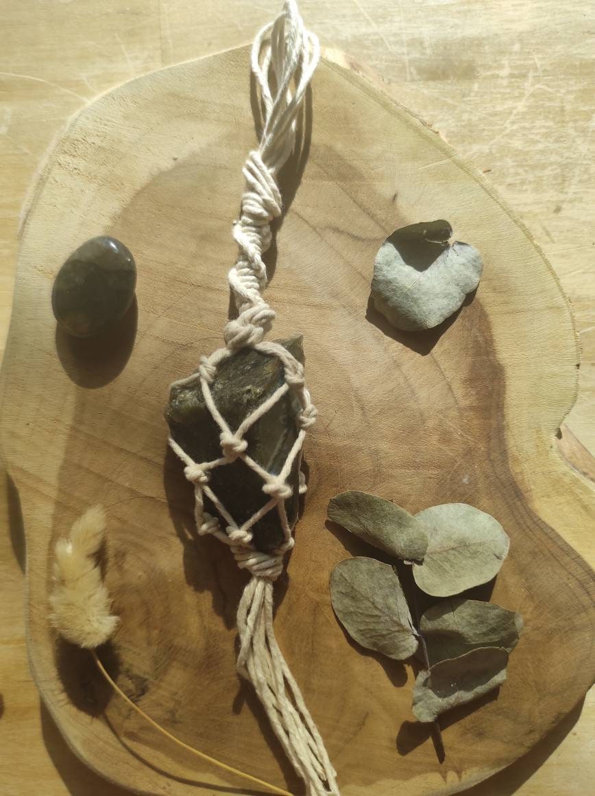 Amulettes Pierres Brutes