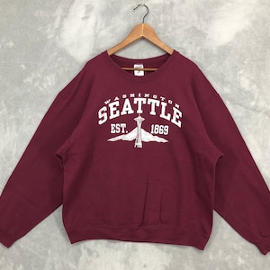 Vintage Seattle The Space Needle Tower Sweatshirt Seattle Crewneck Washington Sweater Black Art Casual Classic Unisex Size L