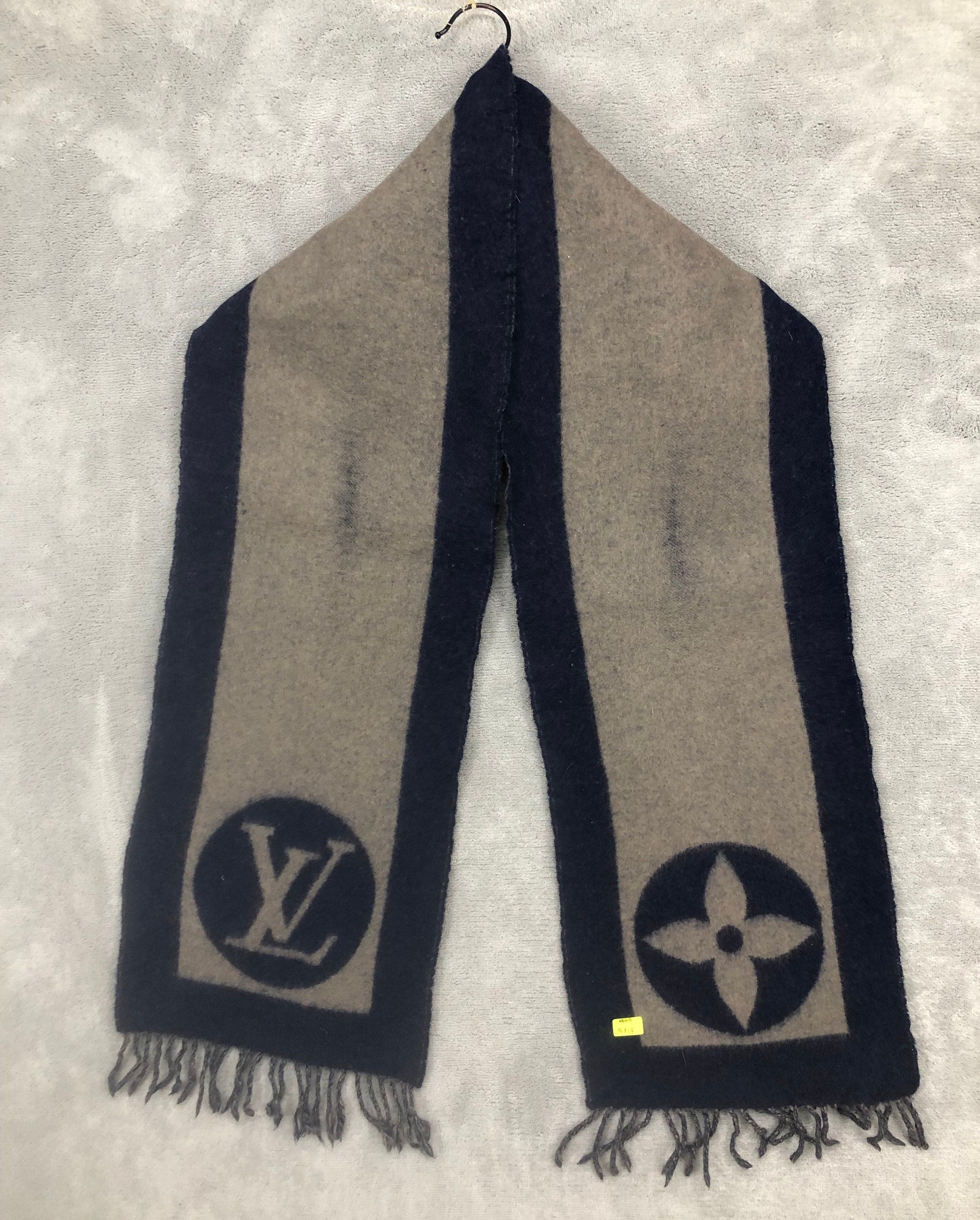 Rare 00’s LUIS VUITTON scarf レオパード 平成ギャル Rare 00's LUIS VUITTON scarf レオパード 平成ギャル