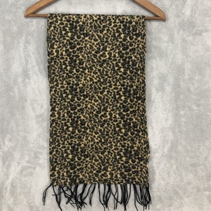 Leopard Pattern Scarf Muffler Neck Scarf Winter Scarf Neck Warmer Animal Print Unisex