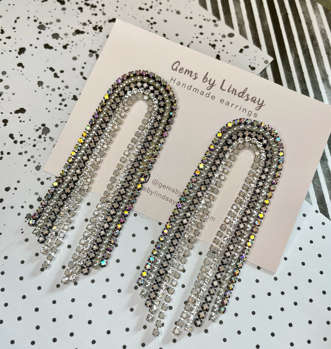 JAKAWIN Sparkly Rhinestone Tassel Earrings - Stunning Dangle Earrings For Women's Night Out & Special Events