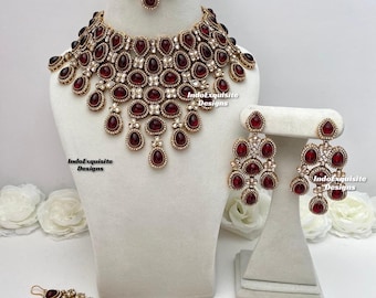 Premium quality elegant Kundan Bridal set comes with unique earrings and tikka/Indian bridal jewelry/ high quality kundan Polki jewelry